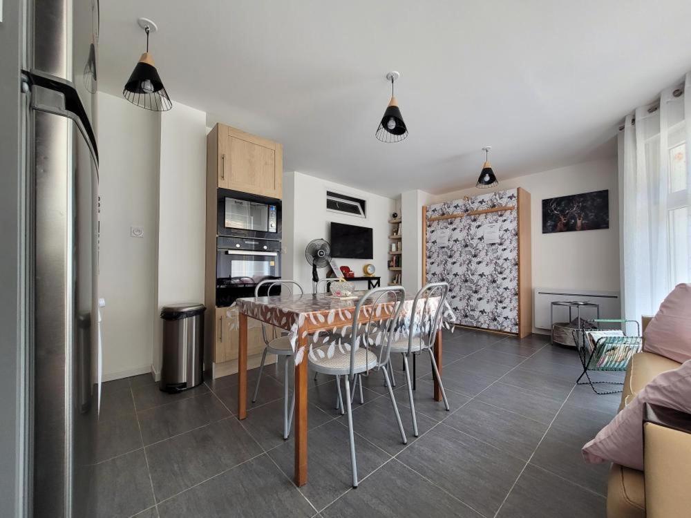 Appartement Salbris- Parking Gratuit Экстерьер фото