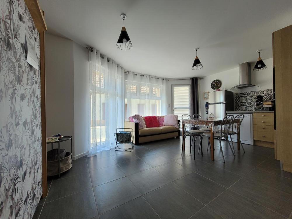 Appartement Salbris- Parking Gratuit Экстерьер фото